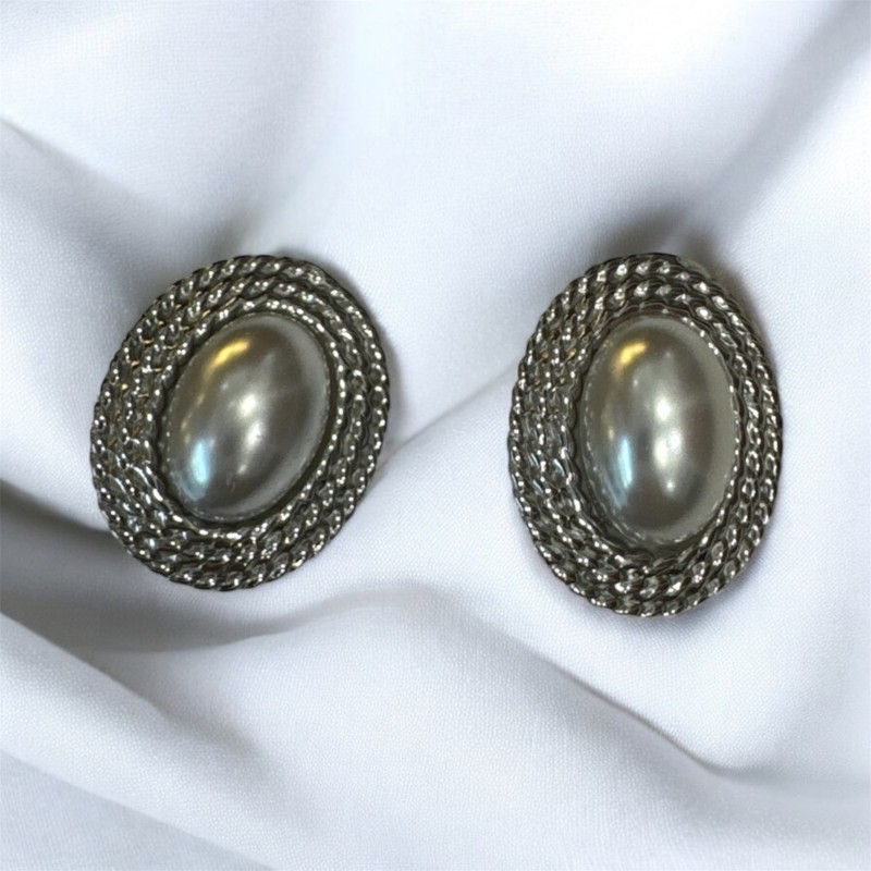 Vintage Clip Earrings
